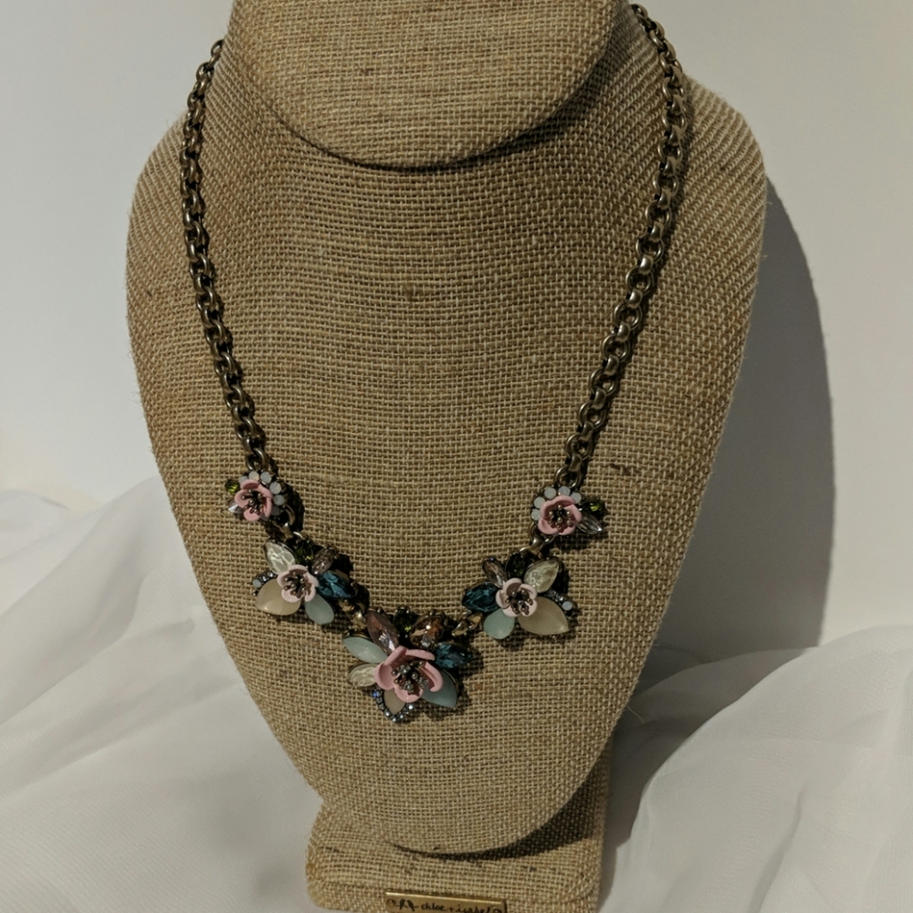 Femme des Fleur's Collar Necklace